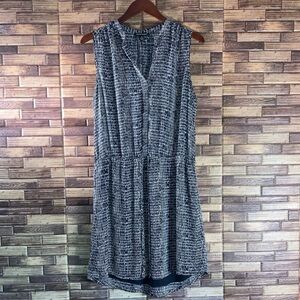 HILARY RADLEY Womens Size 10 Dress Navy White Geo Print Sleeveless Henley EUC